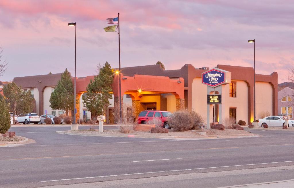 Hampton Inn Taos Main image 1